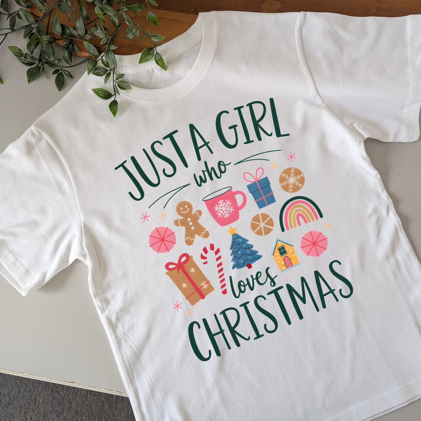 Just A Girl Who Loves Christmas Tshirt