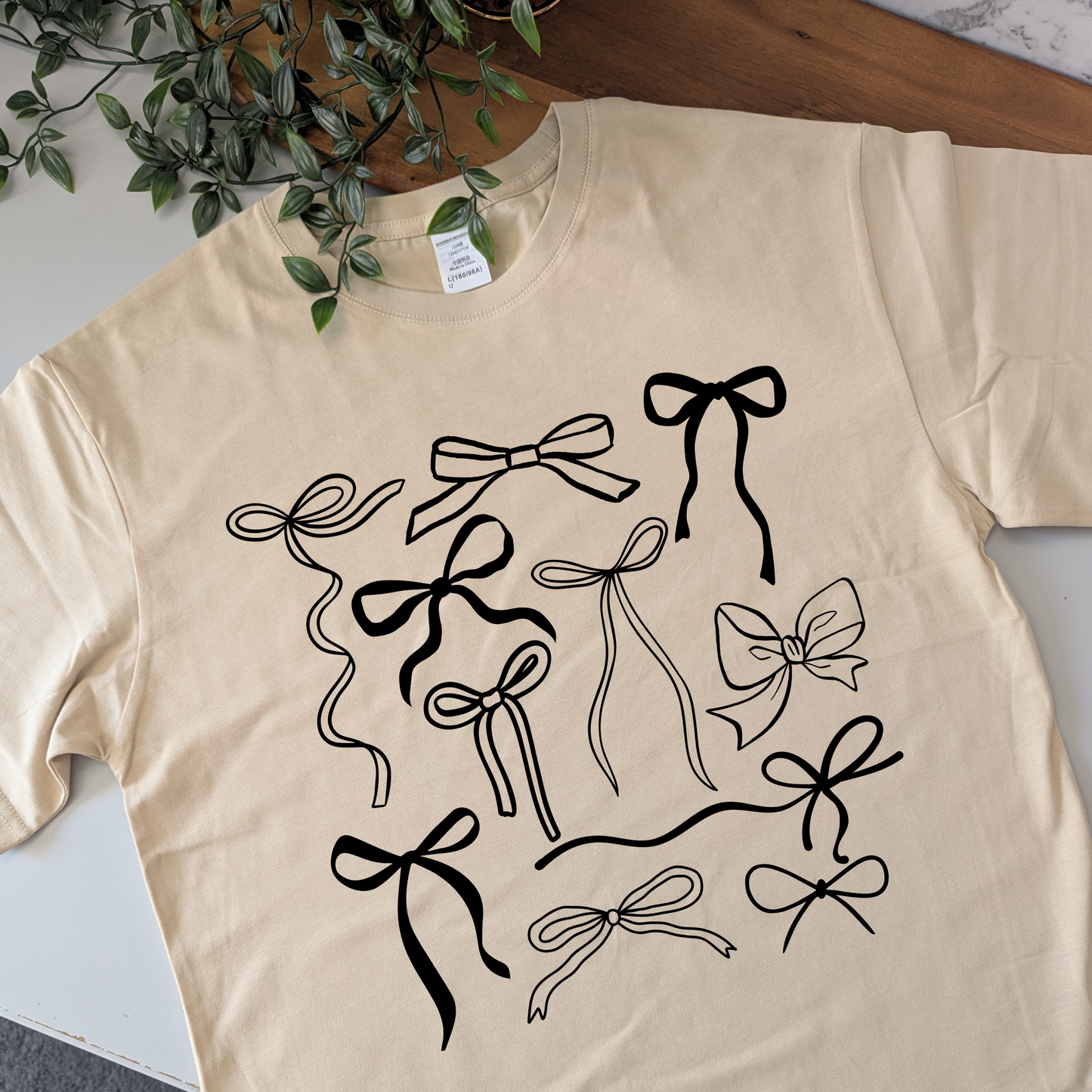 Bows bows bows Tshirt