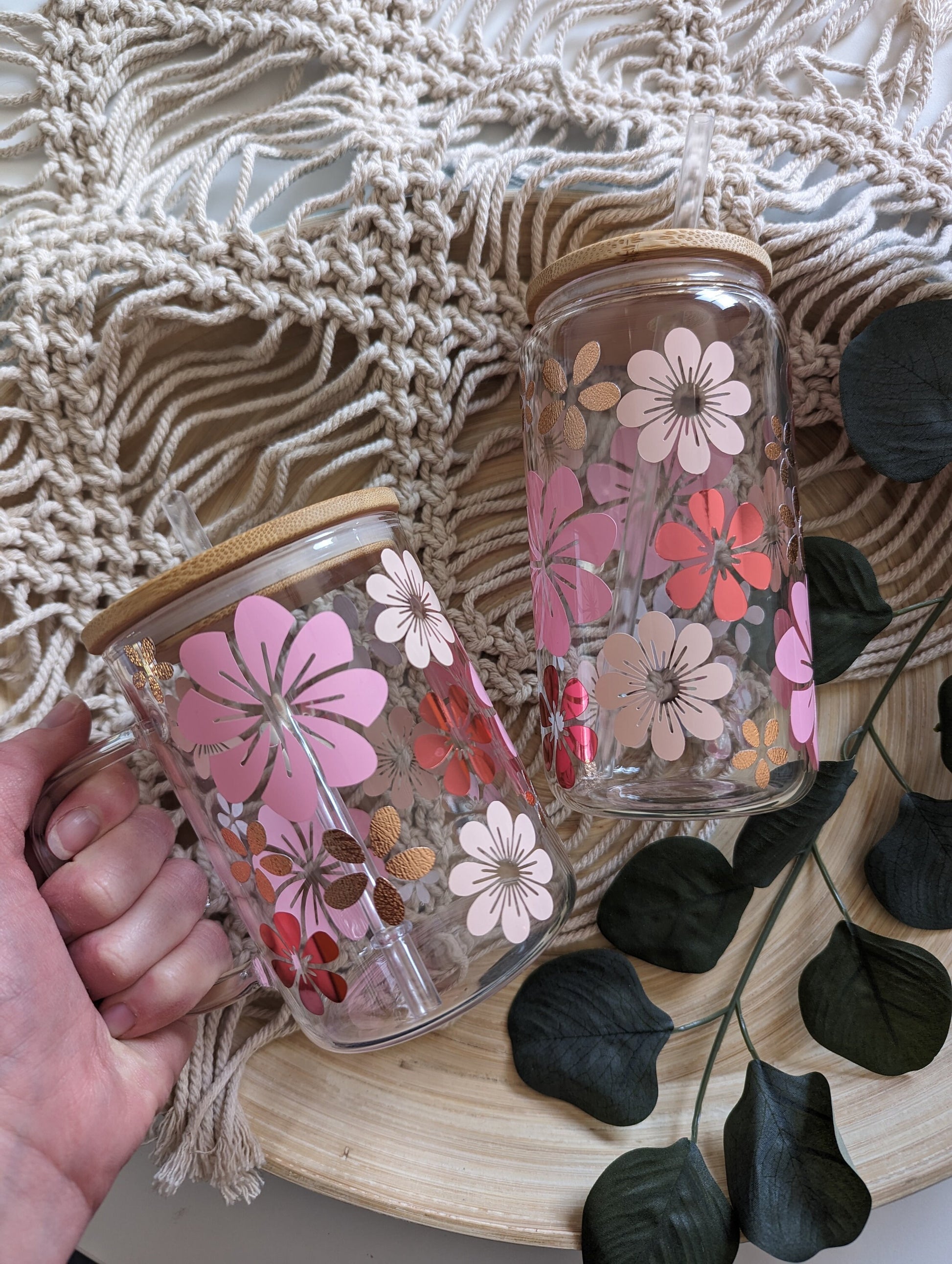 Flower Power Design Glass mug or glass cup with bamboo lid & reusable plastic straw. Coffee Cup. Iced coffee. Vinyl decal