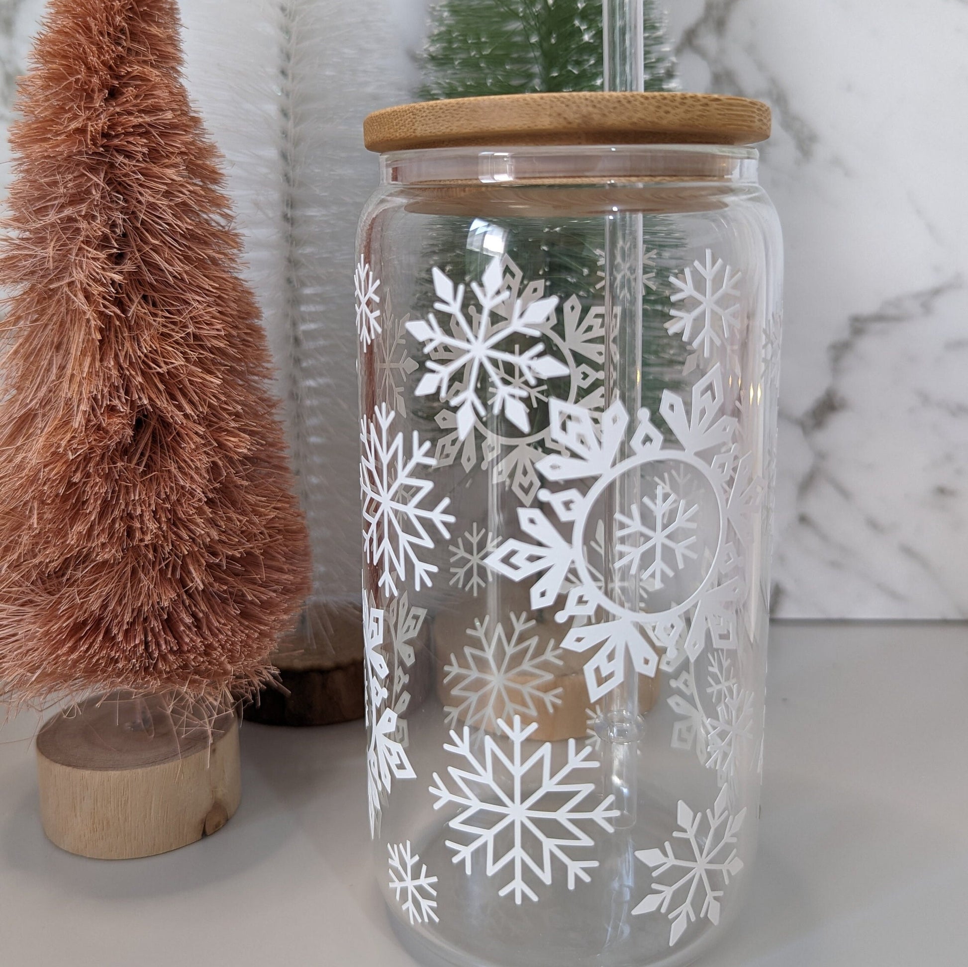 Christmas Snow Storm 16oz glass can or 17oz glass mug with bamboo lid & reusable plastic straw. Christmas gift. Coffee Mug Present snowflake
