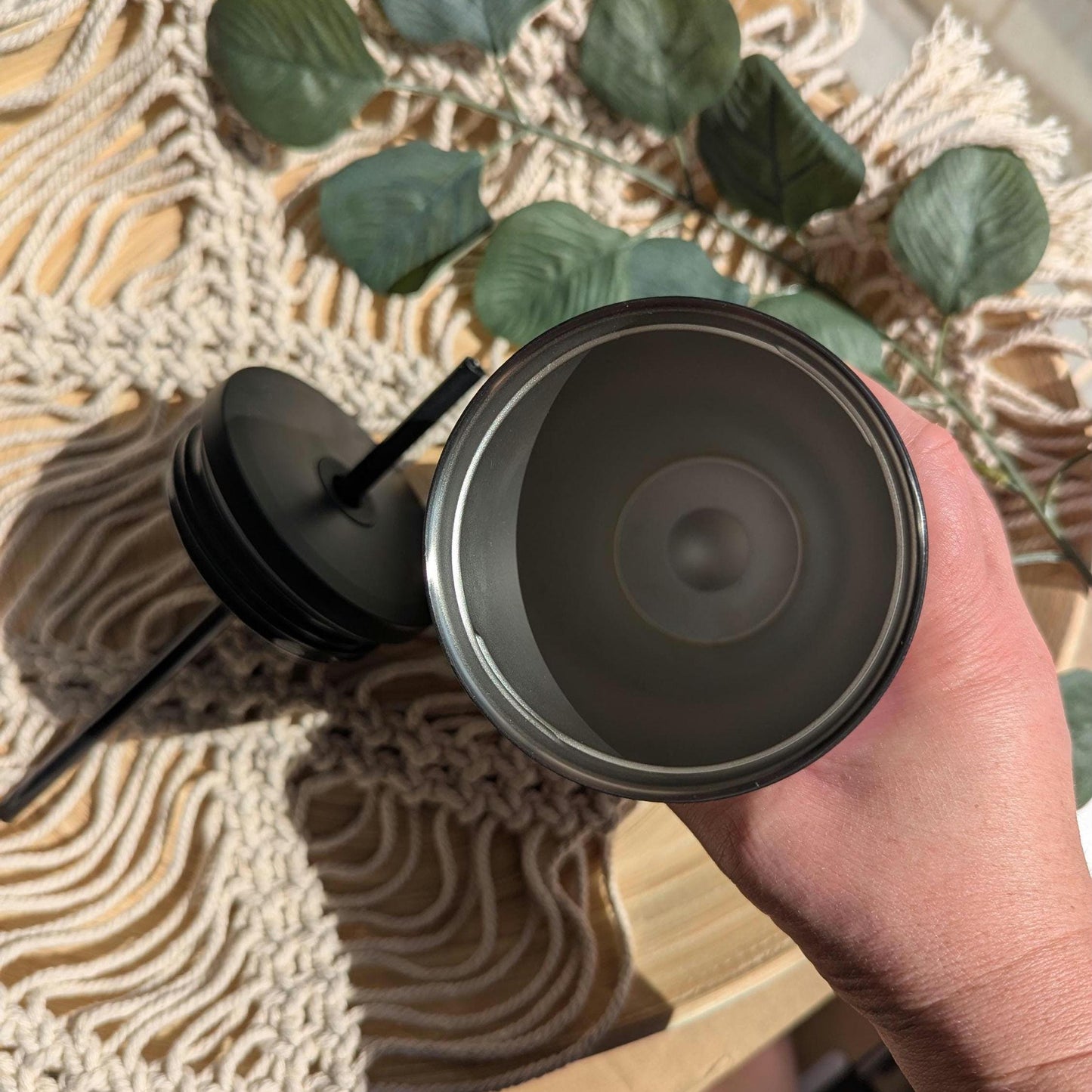 Pastel floral insulated tumbler with screw on lid & reusable straw. Cute iced coffee keep cup. Vinyl decal design tumbler.