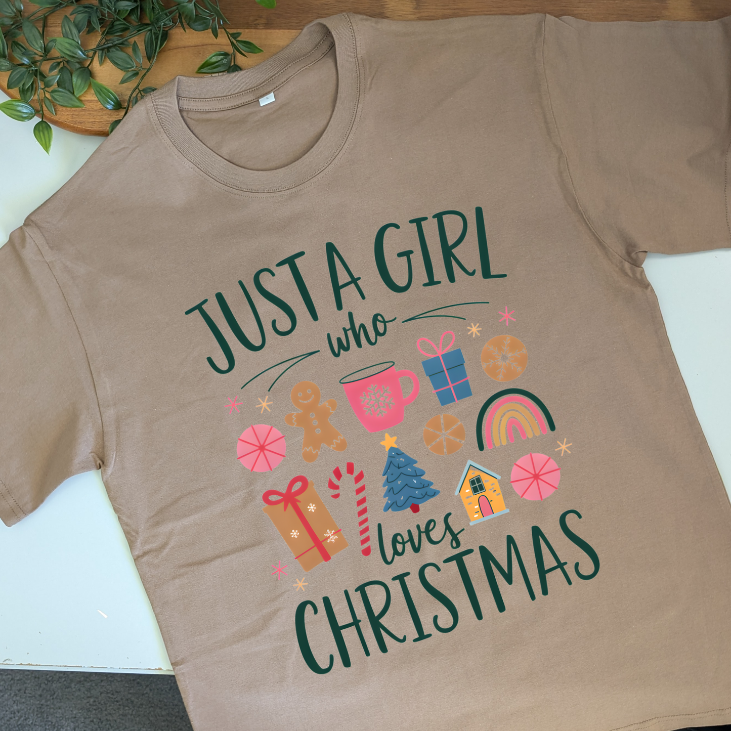 Just A Girl Who Loves Christmas Tshirt
