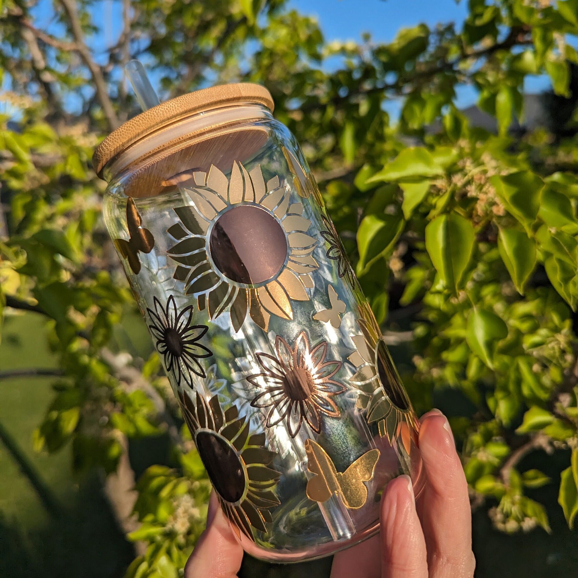 Golden Sunflower 16oz glass can cup or 17oz glass mug with bamboo lid & reusable plastic straw. Coffee mug. Iced coffee. Sunflower. Metallic