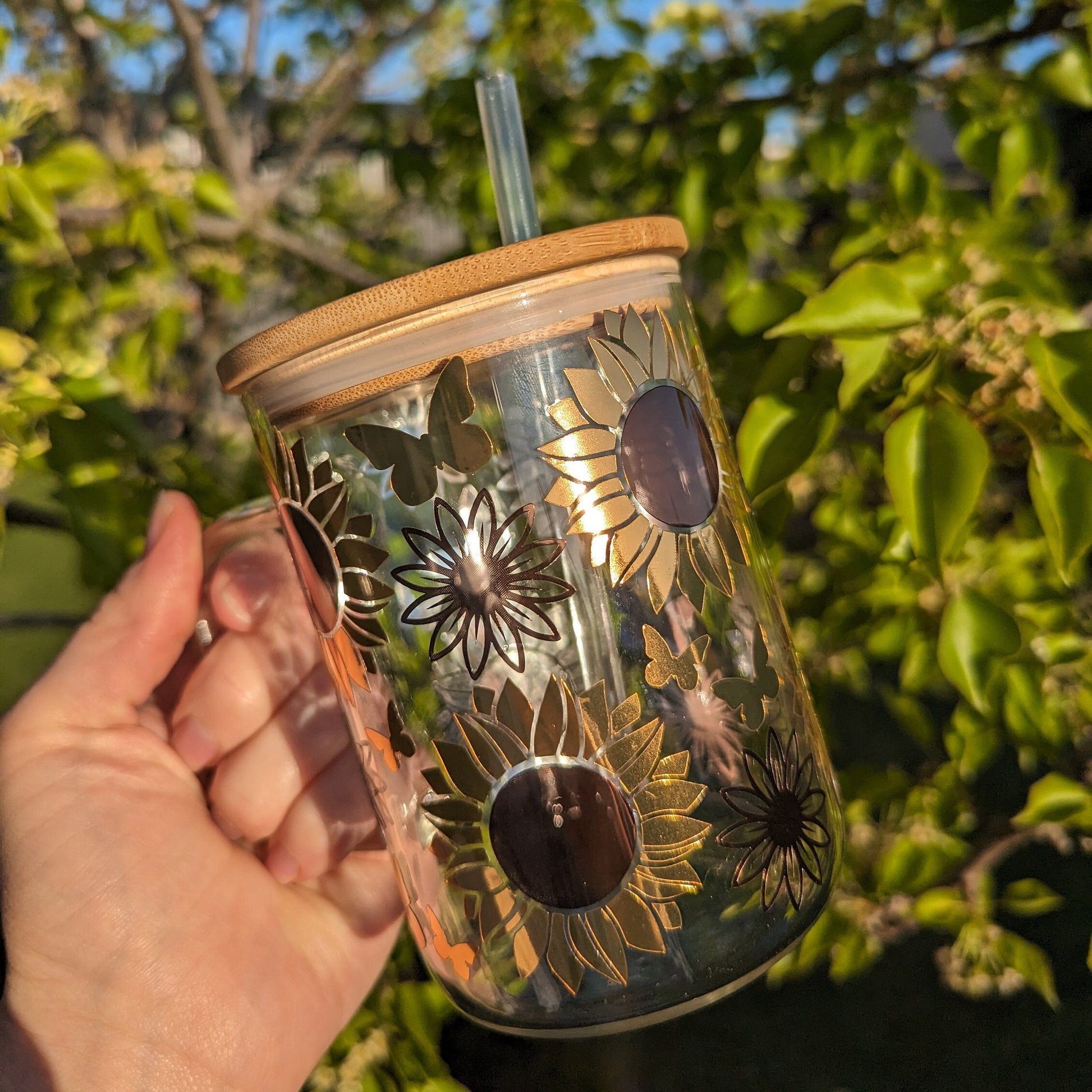 Golden Sunflower 16oz glass can cup or 17oz glass mug with bamboo lid & reusable plastic straw. Coffee mug. Iced coffee. Sunflower. Metallic