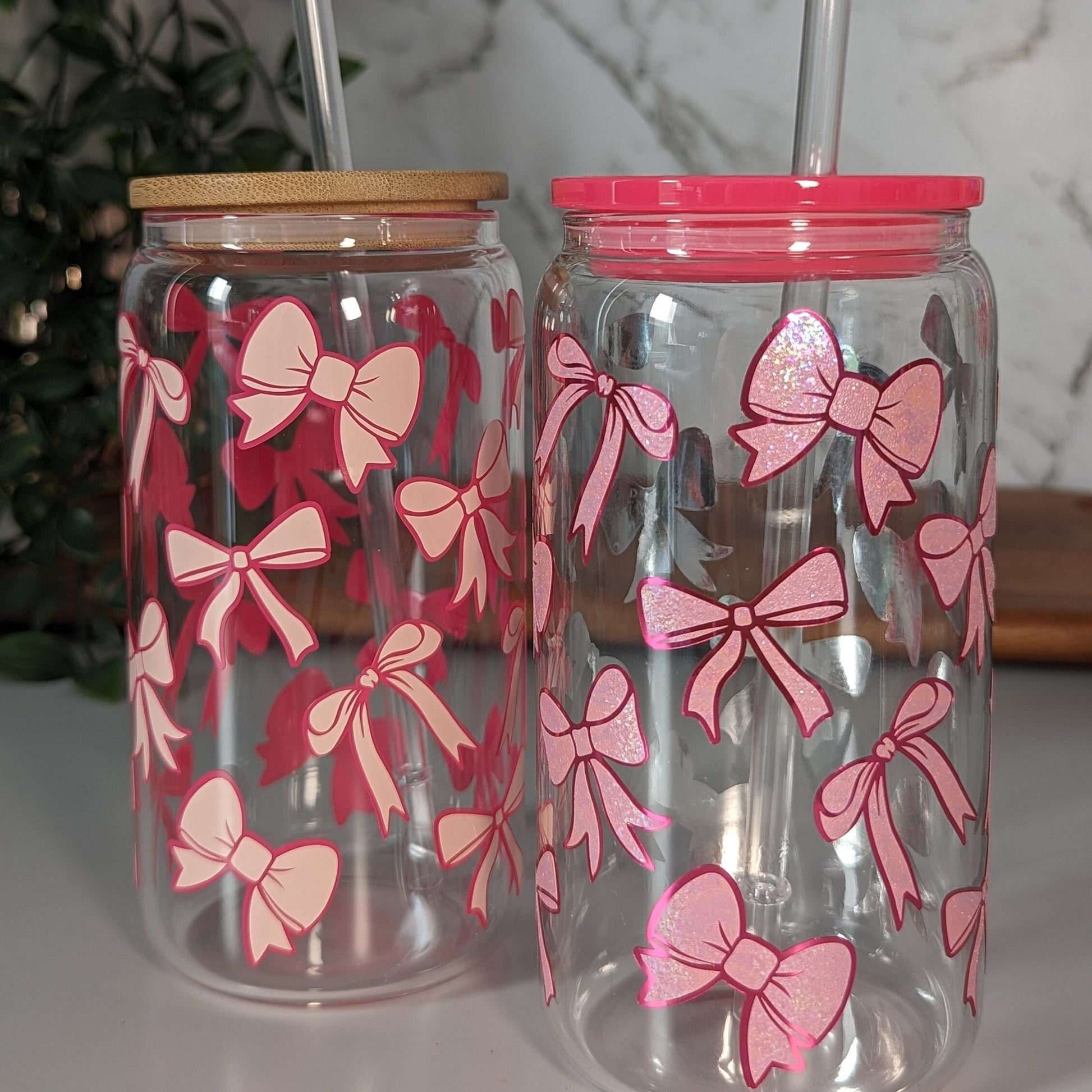 Pretty Pink Bows 16oz glass can cup or 17oz glass mug with bamboo lid & reusable straw. Iced coffee cup. Cute bows. Girly mug. Pink